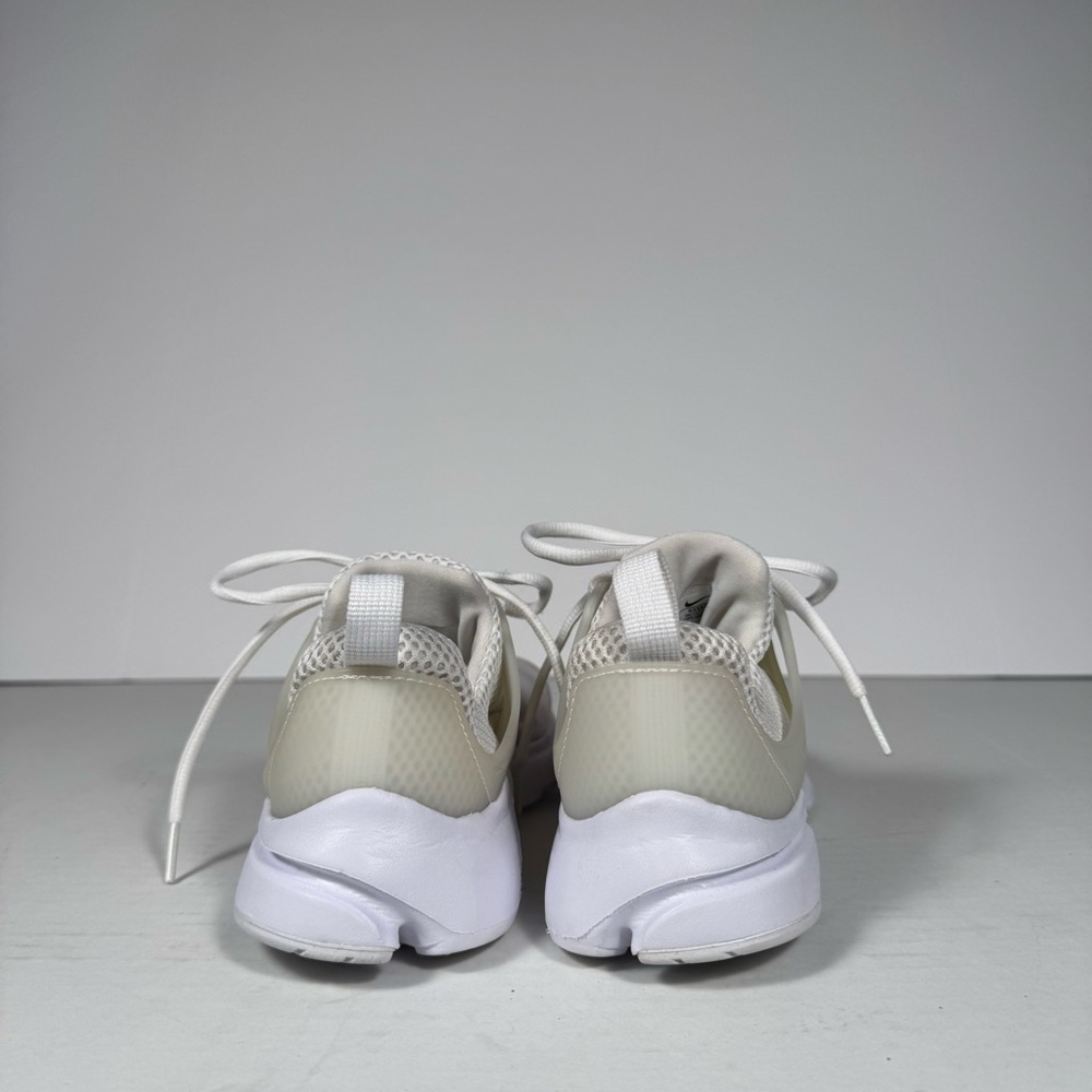 Nike Air Presto Essential Triple White Sneakers Youth Sz 6 Womens Sz 8 - Picture 3 of 9
